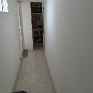 VENTA DE APARTAMENTO EN EL VEDADO. Precio :24 000usd. A 50m de la Universidad de la Habana - 6/7