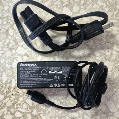 Cargador Lenovo original punta cuadrada - 3/3