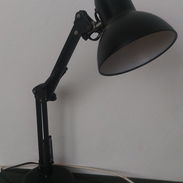 Lámpara de escritorio - Img 58087302