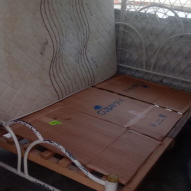 Cama de hierro con colchón original confort - Img 124624399