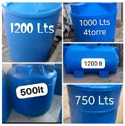 Tanque de agua plásticos azules nuevos - Img 45913580