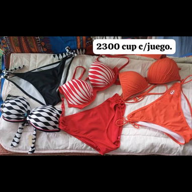 Trusas y bikinis. - Img 110672930