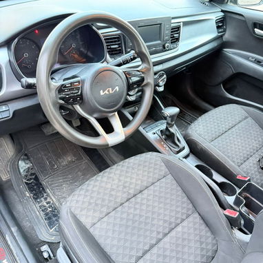 Vendo con negocio kia Río 2019 con 80,000 millas - Img 121707153