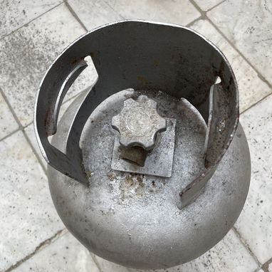 Vendo Balita de Gas Vacía Precio: 20mil VEDADO - 3/3