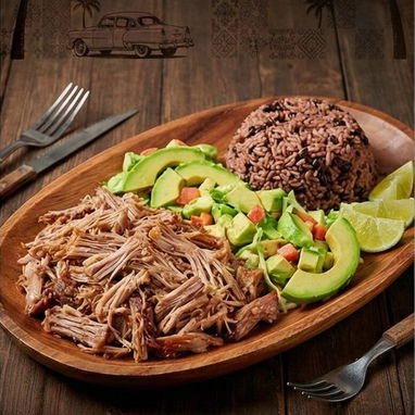 Comida Criolla .Cerdo asado con arroz moro,yuca con mojo y ensalada de temporada.Para cualquier fecha especial . - Img 111442505