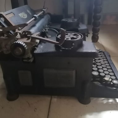 Maquina de escribir - Img 124415277