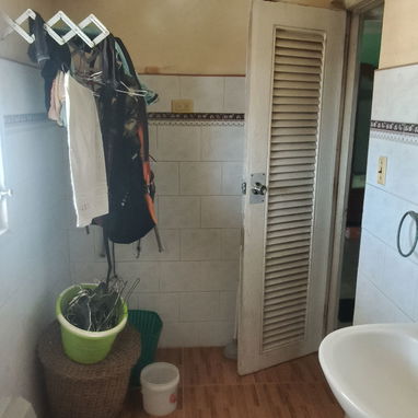 Apartamento en venta en el vedado línea y paseo edificio naroca Precio final no me ajusto soy el propietario - Img 120505338