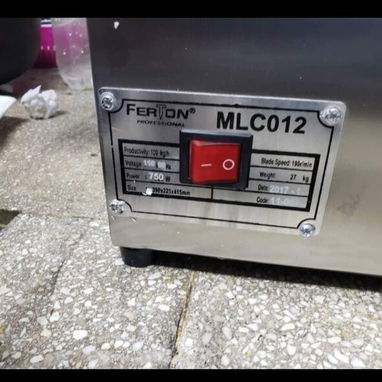 LASQUEADORA PROFESIONAL SIN FIN PICADOR DE CARNE PROFESIONAL MOLEDOR DE CARNE PROFESIONAL Y DEMAS NUEVO 58080802 - Img 108388348