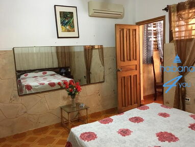 💦✨ Disponible casa de 4 habitacines con piscina Serca de la playa de Guanabo 🌅. Reservas por WhatsApp 58142662 - Img 65688964