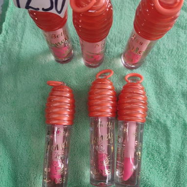 Lip gloss - Img 119266090