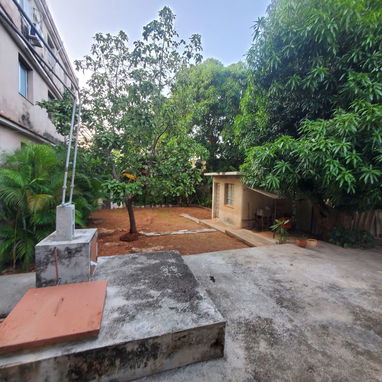 Casa totalmente independiente en el reparto Ampliaci贸n de Almendares - Img 124808048