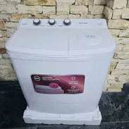 Lavadora de 9 Kg semiautomática marca Premier - Img 55170383