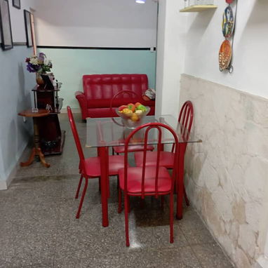 Se vende apto en Centro habana ( Prefireblemente a pagar en Estados Unidos ) - 3/10