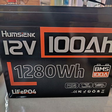 Se vende Kit de 3kwh, 2 baterías humsienk LiFePO4 12 v 100ah 1280eh, inversor MWXNE 3000w, cargador EverStart - Img 123030757