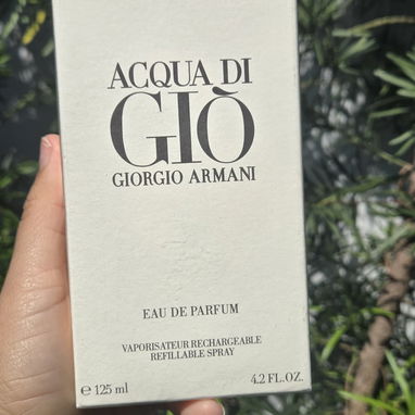 Perfumes de mujer y hombre - Img 123189711