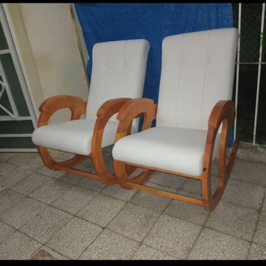 Juegos de sala sillones comadritas y camas taqpizadas - Img 122146487