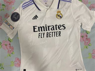 Camiseta de Futbol,  Benzema nueva nueva!!! - Img 65645240