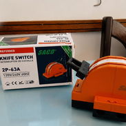 Cuchilla SACO 2 Polos 63A, para desconectar de forma segura circuitos eléctricos residenciales, comerciales e industrial - Img 56886563