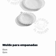 Vendo molde para empanadas. 10 y 12 cm. - Img 55449112