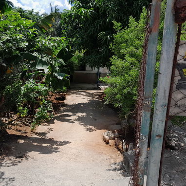Se vende casa en la cuevita - 2/9