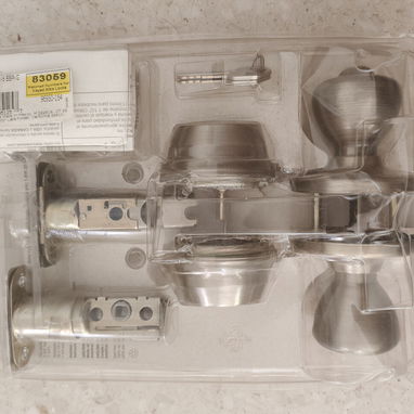 En Venta Llave Mezcladora, Manguera de Lavadora, Rejillas, Picaporte, Tapa de tanque de Gasolina, y más.. 53161676 - Img 124425157