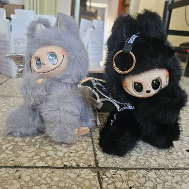 Labubu ediciones especiales - Img 124840252