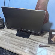 Vendo monitor , vendo torre - Img 56949186