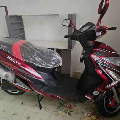 MOTO ELÉCTRICA BUCATTI  F3    2750 USD - 2/4