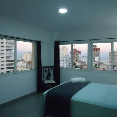 RENTA VACACIONAL EN VEDADO - Img 120241071