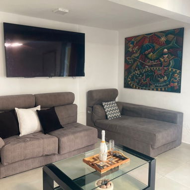 💎 Hostal Mi Cashita: Exclusividad y Confort al Más Alto Nivel en Boyeros - 8/10
