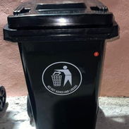 Cesto de basura muy bueno 100litros - Img 55274209