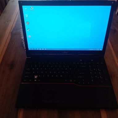 Laptop Fujitsu i5 de 4ta - Img 125926740