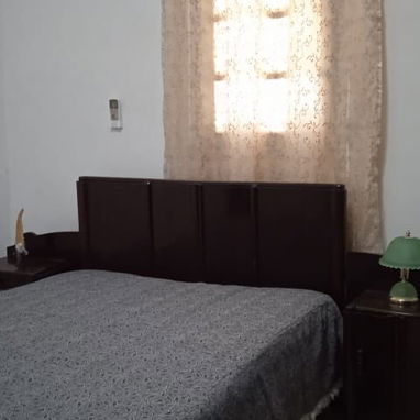 RENTA LINEAL POR 23 Y MALECÓN - 7/10