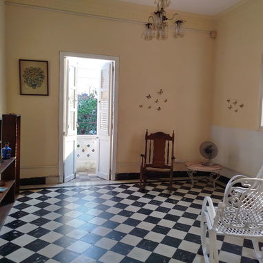 Se renta apartamento en en el Vedado - Img 122642297