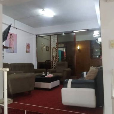 *$40.000usd CON AJUSTE. En venta casa de 3 plantas(dividida en 2) con garaje en Víbora Park, Arroyo Naranjo. - 10/10