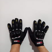 Guantes negros con protección - Img 55681610