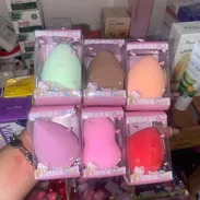 Beauty blender o esponja de maquillaje de HELLO KITTY - Img 55793009