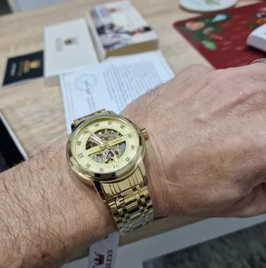 Exclusivo Reloj Automático marca Olev - Img 84070427