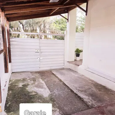 Casa independiente en Playa con garaje 2 cuartos y 2 baños - Img 119288551