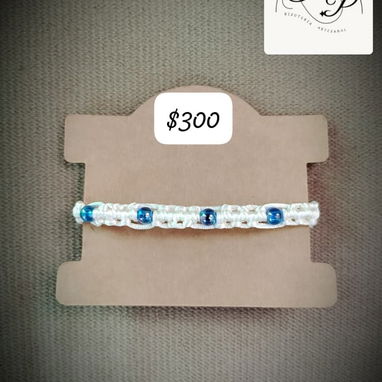 Pulseras tejidas, aretes, collares y otros accesorios de bisutería - 2/10