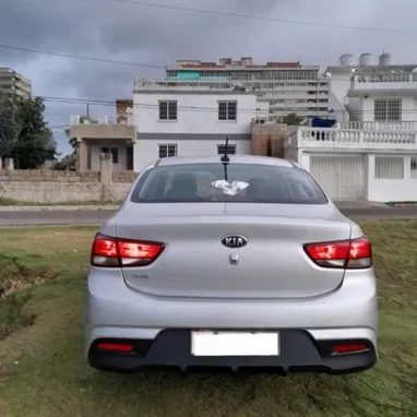 Vendo negocio Kia Río, 2019 pintura de fábrica - Img 109968536