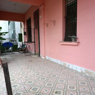 SE VENDE CASA EN SANTOS SUÁREZ - 5/10