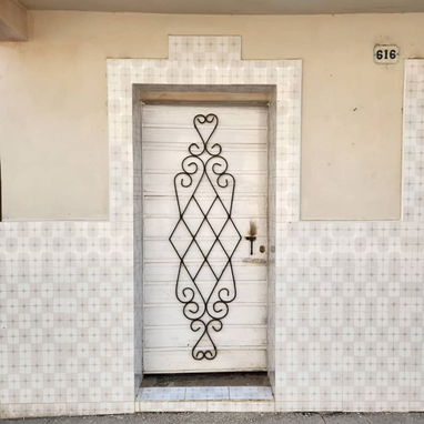 se vende  casa en Regla biplanta independiente  con todo adentro y negócio funcionando incluído de churros y frituras - 2/10