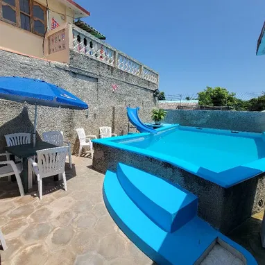 Oferta en  casa  con piscina con recirculación ubicada a sólo una cuadra del mar 🌊+53 52 463651 con 3 hab , N - Img 114133884