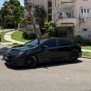 Vendo o negocio x menor y vuelto.Toyota Corolla SE 2021 Modelo Nightshade Es el que viene negro completo.53876152 - Img 127769713