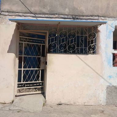 Venta de casa en MARIANAO,  2 casas en una. #28 - Img 121045829