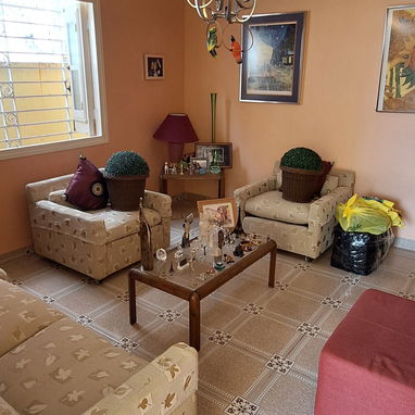 SE VENDE UNA PROPIEDAD EN PERFECTAS CONDICIONES CERCA DE CALLE 60 EN PLAYA - 2/10