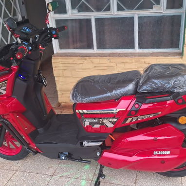 MOTO ELÉCTRICA YOAZAKY TANK 2026 - 6/10