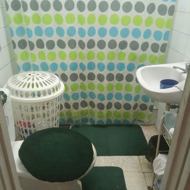 vendo casa en bajo puerta calle en centro Habana lealtad y condesa - 6/10