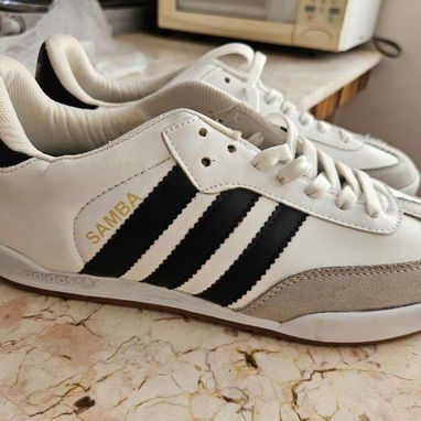 ADIDAS Samba de hombre #41.5 - Img 122163093